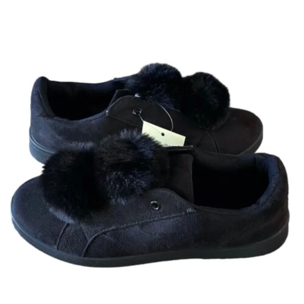 Charles Albert Womens Slip On Shoes Size 8 Black‎ Pom Pom Casual Shoe